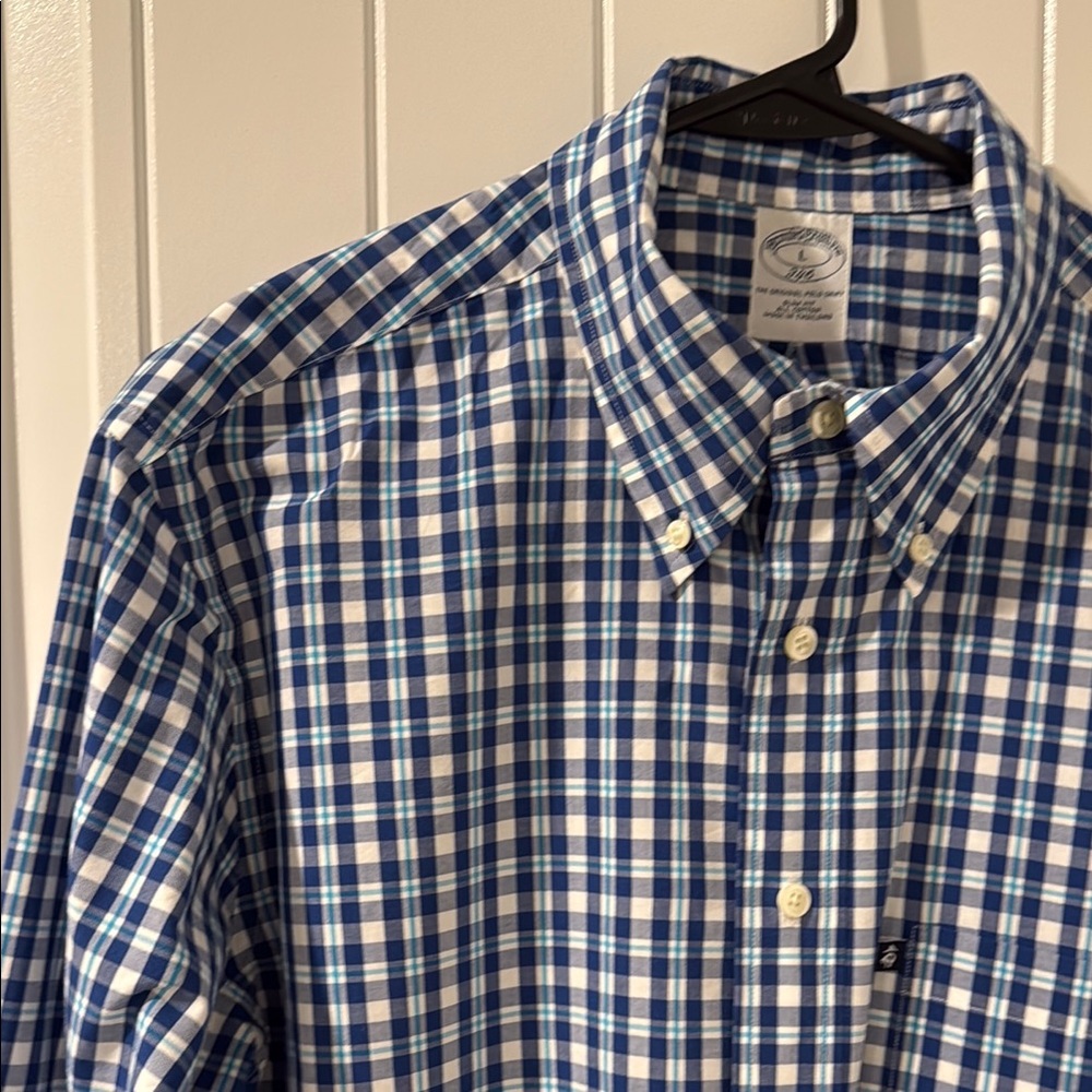 Brooks Brothers Blue and White Casual Button Down Shirt